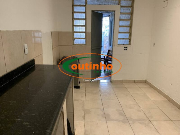 Imagem Casa com 5 Quartos à Venda, 200 m² em Tijuca - Rio De Janeiro Imagem Casa com 5 Quartos à Venda, 200 m² em Tijuca - Rio De Janeiro