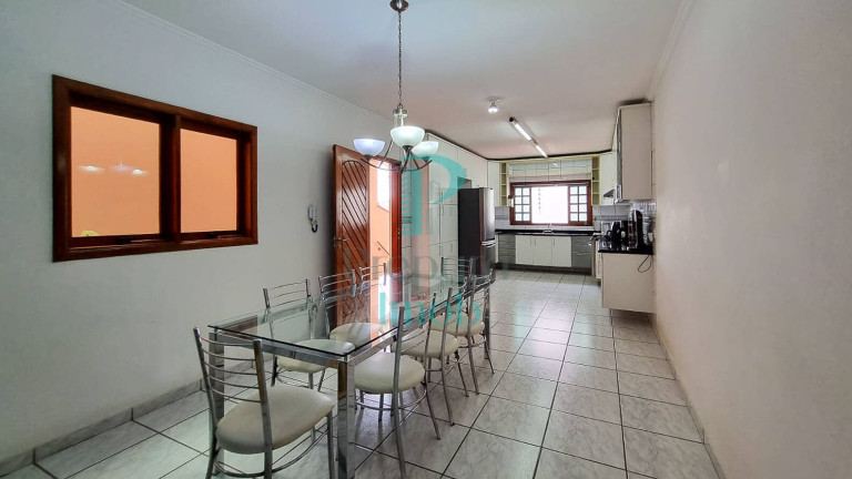 Imagem Sobrado com 3 Quartos à Venda, 243 m² em Umuarama - Osasco