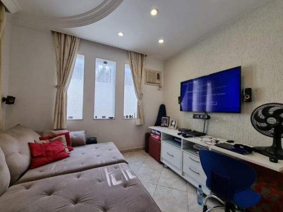 Imagem Casa com 3 Quartos à Venda, 195 m² em Gonzaga - Santos Imagem Casa com 3 Quartos à Venda, 195 m² em Gonzaga - Santos