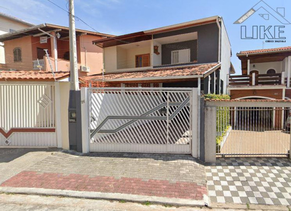 Casa com 3 Quartos à Venda, 180 m² em Jardim Souto - São José Dos Campos