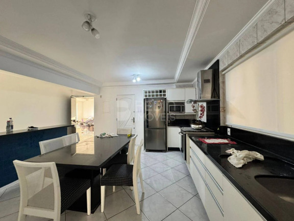 Imagem Apartamento com 3 Quartos para Alugar, 192 m² em Centro - Balneário Camboriú Imagem Apartamento com 3 Quartos para Alugar, 192 m² em Centro - Balneário Camboriú