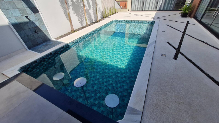 Imagem Casa com 3 Quartos à Venda, 400 m² em Jardim Santa Helena - Bragança Paulista Imagem Casa com 3 Quartos à Venda, 400 m² em Jardim Santa Helena - Bragança Paulista