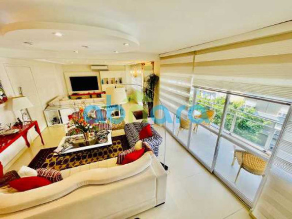 Imagem Cobertura com 5 Quartos à Venda, 300 m² em Ipanema - Rio De Janeiro Imagem Cobertura com 5 Quartos à Venda, 300 m² em Ipanema - Rio De Janeiro