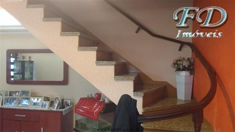Imagem Casa com 3 Quartos à Venda, 300 m² em Terra Preta - Mairiporã Imagem Casa com 3 Quartos à Venda, 300 m² em Terra Preta - Mairiporã