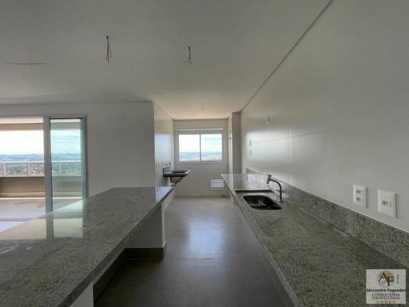 Imagem Apartamento com 3 Quartos à Venda, 121 m² em Park Lozandes - Goiânia