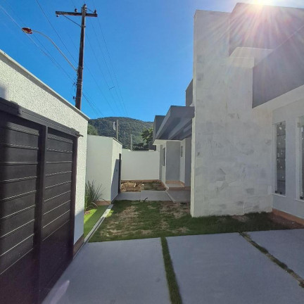 Imagem Casa com 3 Quartos à Venda, em Praia De Itaipuaçu (itaipuaçu) - Maricá Imagem Casa com 3 Quartos à Venda, em Praia De Itaipuaçu (itaipuaçu) - Maricá
