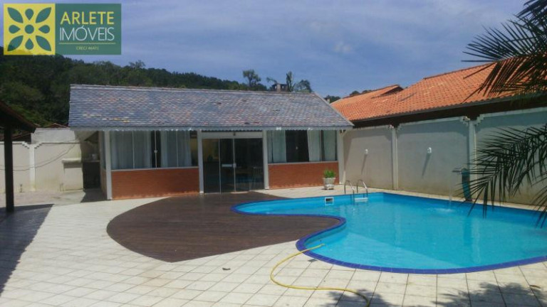 Imagem Casa com 4 Quartos à Venda, 800 m² em Centro - Porto Belo Imagem Casa com 4 Quartos à Venda, 800 m² em Centro - Porto Belo