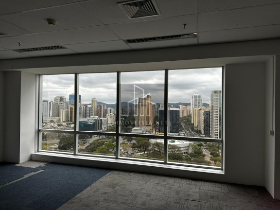 Sala Comercial à Venda, 105 m² em Alphaville Industrial - Barueri