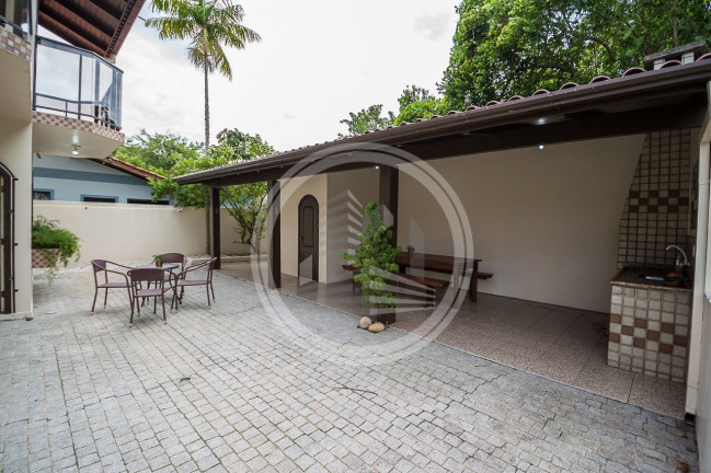 Imagem Casa com 3 Quartos à Venda, 160 m² em Morrinhos - Bombinhas