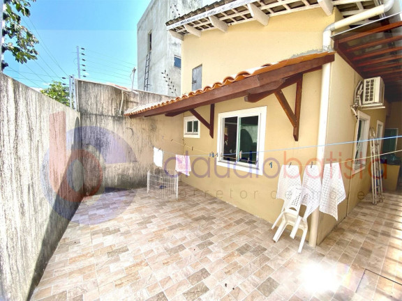 Imagem Casa com 3 Quartos à Venda, 80 m² em Centro - Eusébio