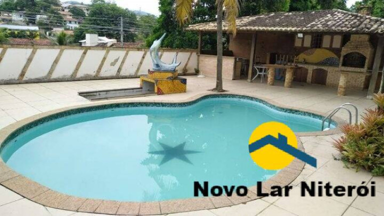 Casa com 5 Quartos à Venda, 320 m² em Maria Paula - Niterói