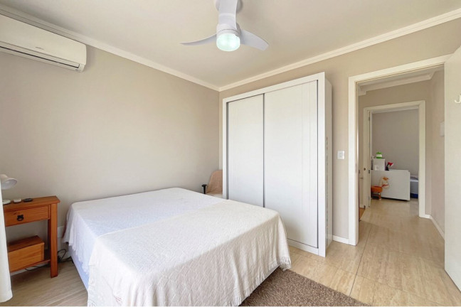 Imagem Casa com 3 Quartos à Venda, 154 m² em Hípica - Porto Alegre Imagem Casa com 3 Quartos à Venda, 154 m² em Hípica - Porto Alegre