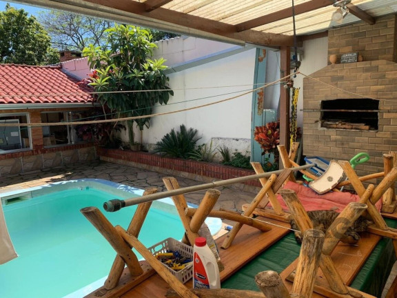 Imagem Casa com 4 Quartos à Venda, em Santa Tereza - Porto Alegre Imagem Casa com 4 Quartos à Venda, em Santa Tereza - Porto Alegre