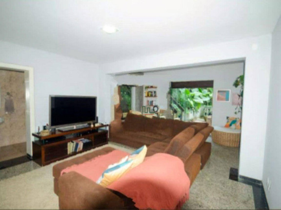 Imagem Casa com 7 Quartos à Venda, 1.800 m² em São Francisco - Niterói Imagem Casa com 7 Quartos à Venda, 1.800 m² em São Francisco - Niterói