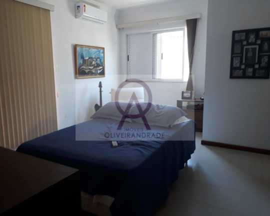 Imagem Imóvel com 5 Quartos à Venda, em Patamares - Salvador Imagem Imóvel com 5 Quartos à Venda, em Patamares - Salvador