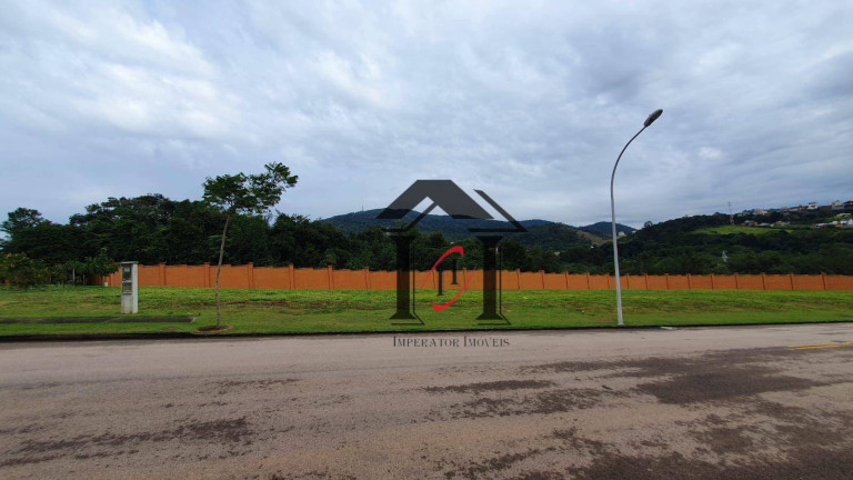 Terreno à Venda, 700 m² em Alphaville Jundiaí - Jundiaí