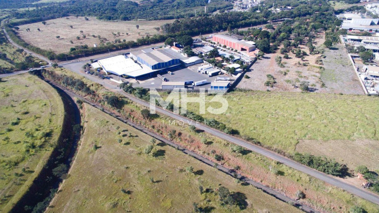 Imagem Terreno à Venda, 190.000 m² em Recanto Dos Pássaros - Paulínia Imagem Terreno à Venda, 190.000 m² em Recanto Dos Pássaros - Paulínia