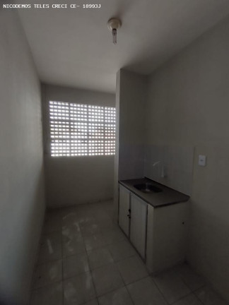 Imagem Apartamento com 2 Quartos à Venda, 43 m² em Parque Albano - Caucaia