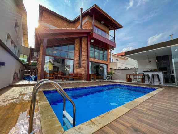 Casa com 3 Quartos à Venda, 400 m² em Alphaville - Santana De Parnaíba