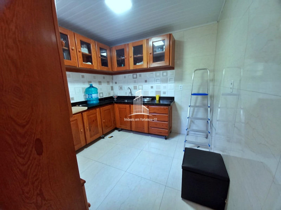 Imagem Casa com 2 Quartos à Venda, 180 m² em Manuel Dias Branco - Fortaleza