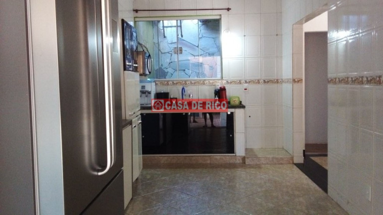 Imagem Sobrado com 3 Quartos à Venda, 187 m² em Vale Verde - Londrina