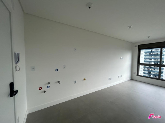 Apartamento com 1 Quarto à Venda, 31 m² em Estreito - Florianópolis