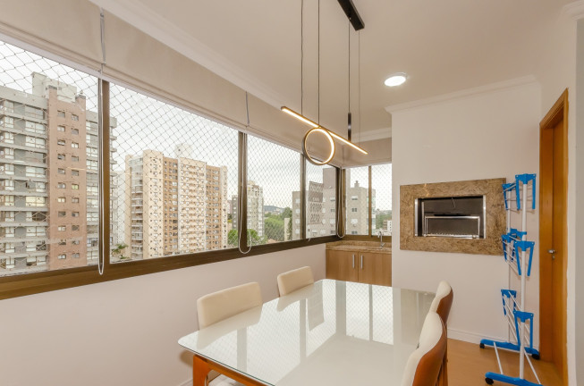 Imagem Imóvel com 2 Quartos à Venda, 72 m² em Passo Da Areia - Porto Alegre Imagem Imóvel com 2 Quartos à Venda, 72 m² em Passo Da Areia - Porto Alegre