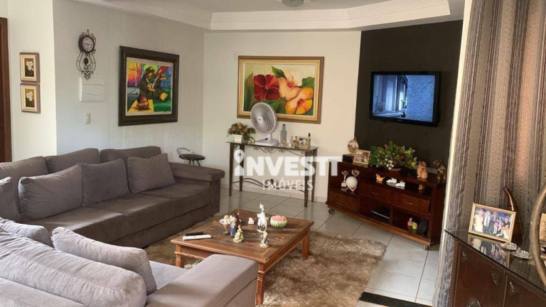 Imagem Sobrado com 4 Quartos à Venda, 340 m² em Setor Jaó - Goiânia