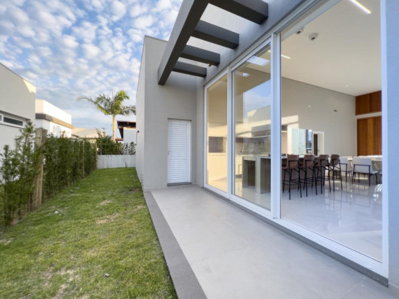 Imagem Casa com 4 Quartos à Venda, 194 m² em -- - Capao Da Canoa Imagem Casa com 4 Quartos à Venda, 194 m² em -- - Capao Da Canoa