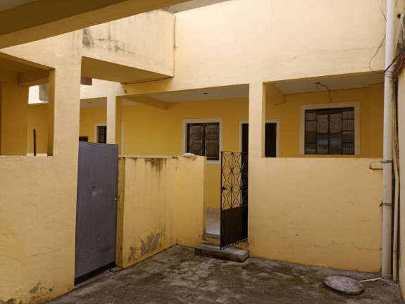 Imagem Casa com 9 Quartos à Venda, 225 m² em Campo Grande - Rio De Janeiro Imagem Casa com 9 Quartos à Venda, 225 m² em Campo Grande - Rio De Janeiro