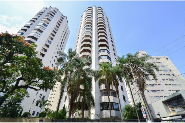 Imagem Apartamento com 3 Quartos à Venda, 130 m² em Moema - São Paulo