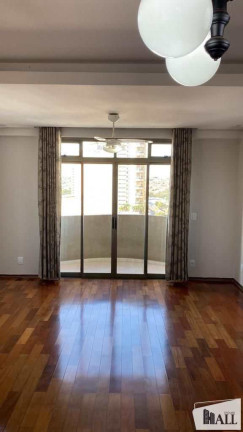Casa com 3 Quartos à Venda, 140 m² em Centro - São José Do Rio Preto
