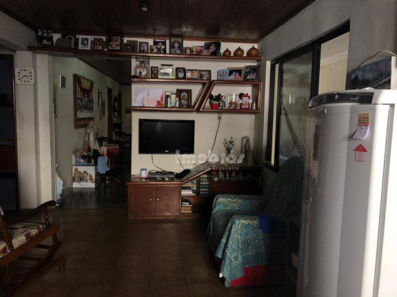 Imagem Casa com 6 Quartos à Venda, 348 m² em Fátima - Fortaleza Imagem Casa com 6 Quartos à Venda, 348 m² em Fátima - Fortaleza