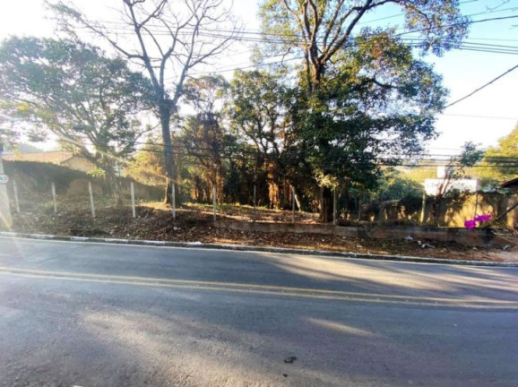Terreno à Venda, 2.334 m² em Granja Viana - Cotia