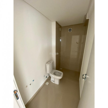 Imagem Apartamento com 2 Quartos à Venda, 75 m² em Centro - Balneário Camboriú