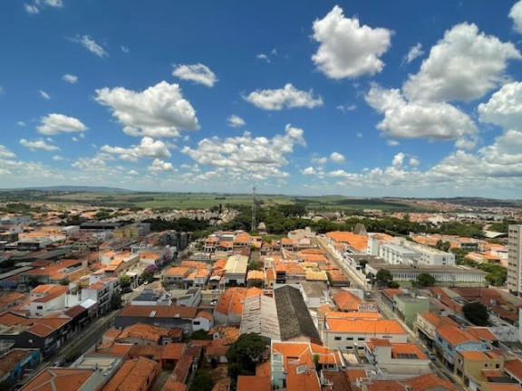 Imóvel com 4 Quartos à Venda, 497 m² em Centro - Tatuí