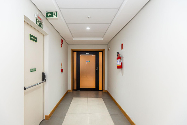 Imagem Sala Comercial à Venda, 162 m² em Centro - Curitiba