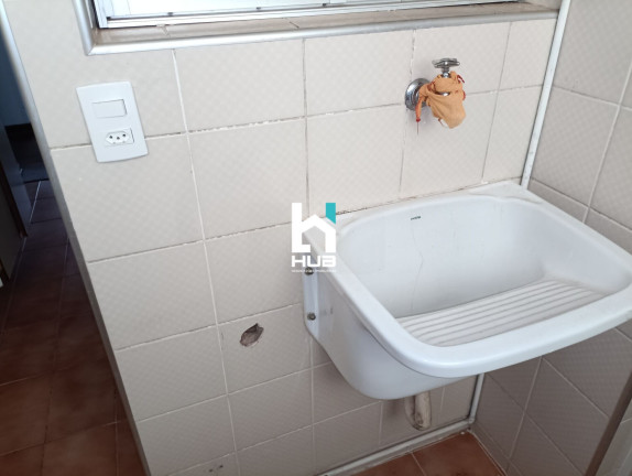 Imagem Apartamento com 2 Quartos à Venda, 67 m²