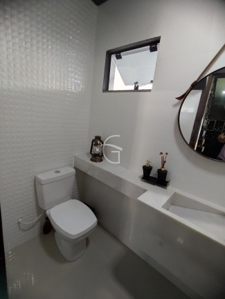 Imagem Casa com 3 Quartos à Venda, em Saguaçu - Joinville Imagem Casa com 3 Quartos à Venda, em Saguaçu - Joinville