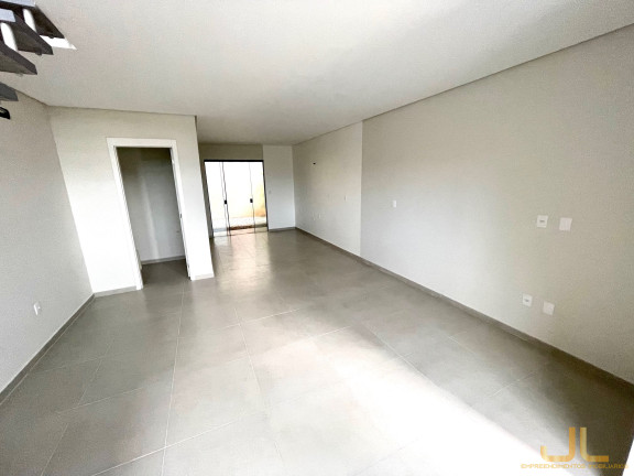 Imagem Casa com 2 Quartos à Venda, 78 m²