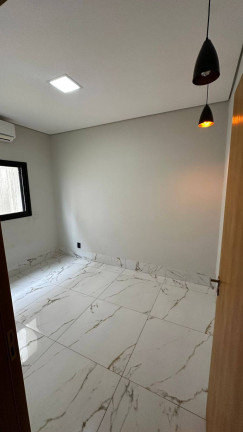 Imagem Casa com 3 Quartos à Venda, 140 m² em Condomínio Primor Das Torres - Cuiabá Imagem Casa com 3 Quartos à Venda, 140 m² em Condomínio Primor Das Torres - Cuiabá
