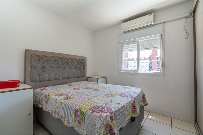 Imagem Imóvel com 2 Quartos à Venda, em Igara - Canoas Imagem Imóvel com 2 Quartos à Venda, em Igara - Canoas