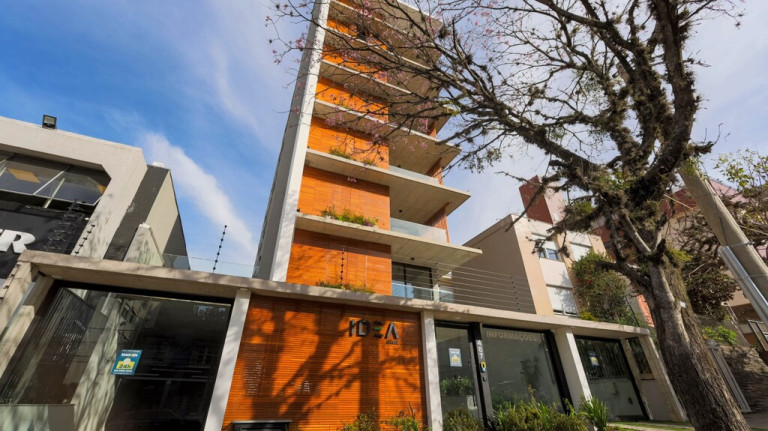 Imagem Apartamento com 3 Quartos à Venda, 100 m² em Petrópolis - Porto Alegre