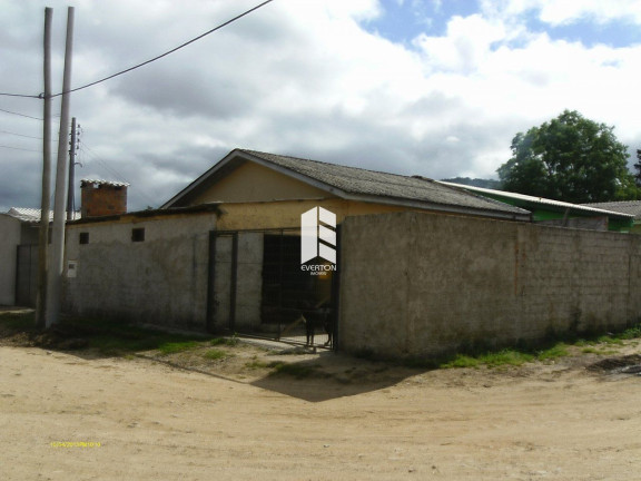 Imagem Casa com 2 Quartos à Venda, 400 m² em Tomazetti - Santa Maria