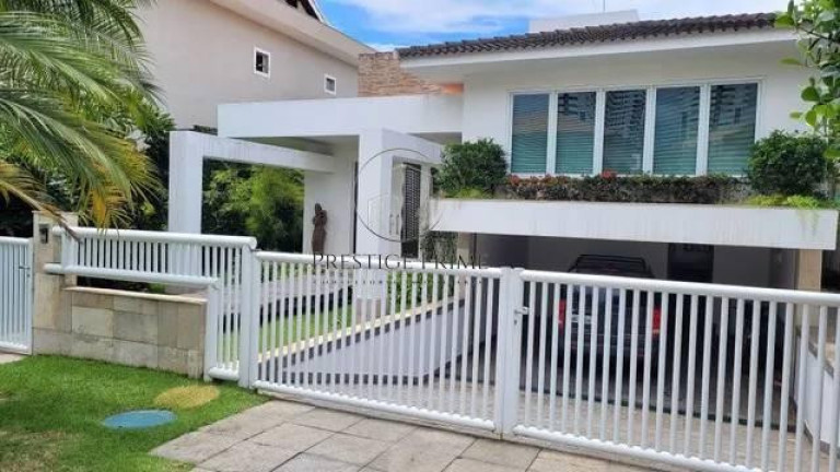 Casa com 4 Quartos à Venda, 504 m²