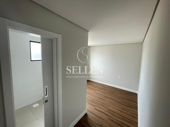 Apartamento com 3 Quartos para Alugar, 88 m² em Centro - Itajaí