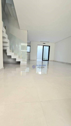 Imagem Sobrado com 3 Quartos à Venda, 205 m² em Armação - Penha