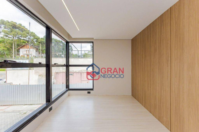 Imagem Sobrado com 3 Quartos à Venda, 191 m² em Santa Felicidade - Curitiba
