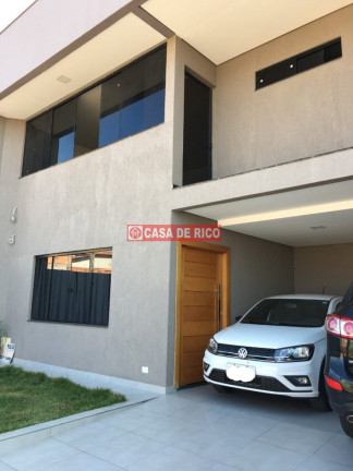 Imagem Sobrado com 4 Quartos à Venda, 380 m² em Parque Leblon - Londrina Imagem Sobrado com 4 Quartos à Venda, 380 m² em Parque Leblon - Londrina