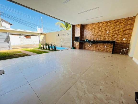 Imagem Casa com 3 Quartos à Venda, 200 m² em Moinho Dos Ventos - Goiânia Imagem Casa com 3 Quartos à Venda, 200 m² em Moinho Dos Ventos - Goiânia
